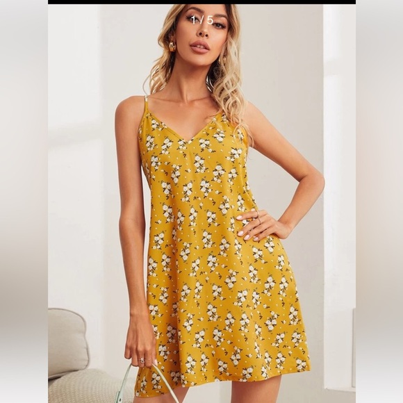 SHEIN Dresses & Skirts - Shein Yellow Floral Dress